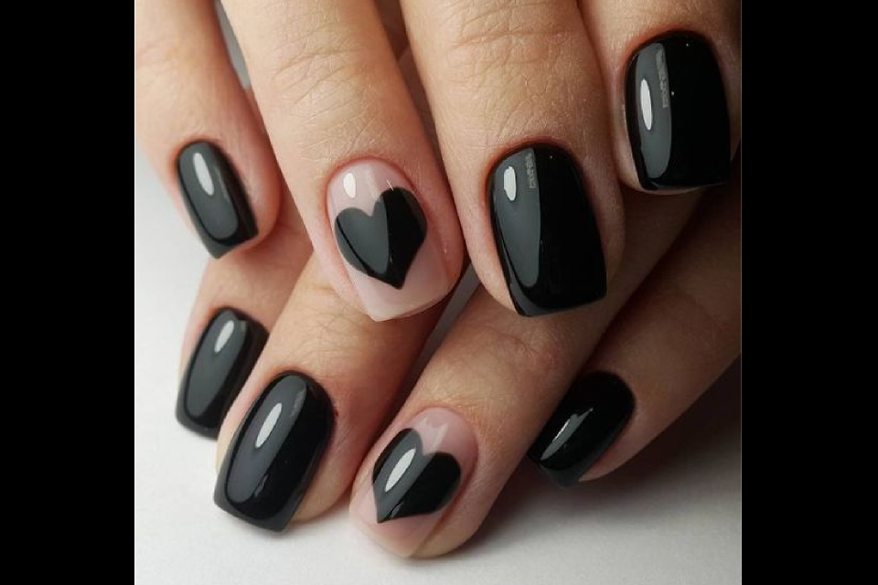 AKI's Perfect 10 Warringah Mall Brookvale Nails Manicure Bookwell