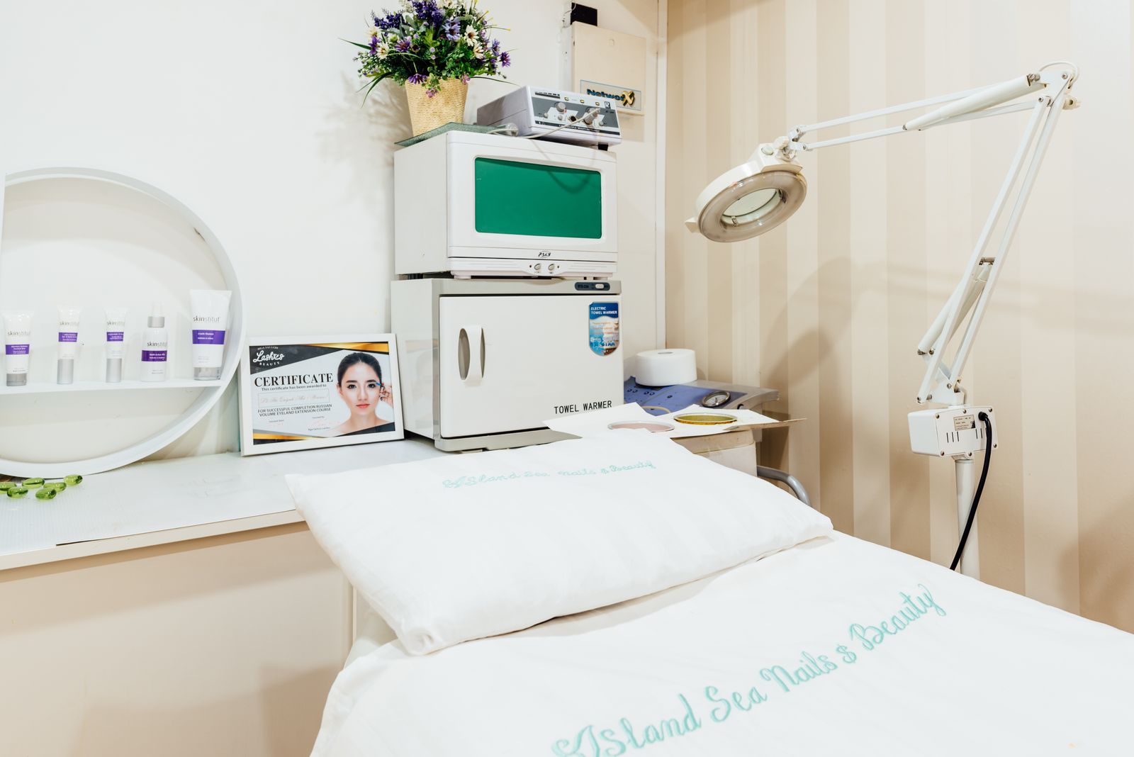 Island Sea Nails & Beauty image 5