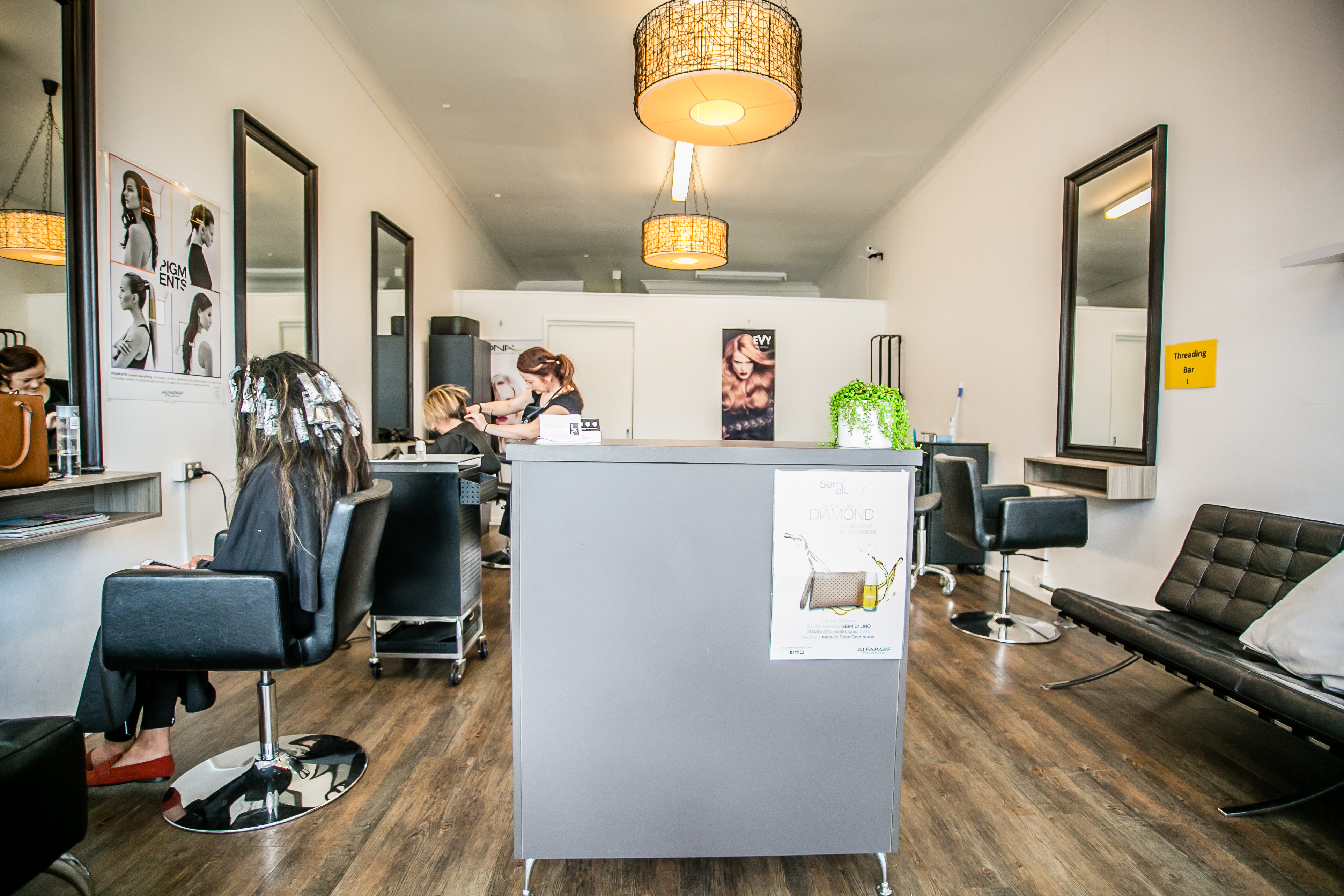 Luxuria Salon image 4