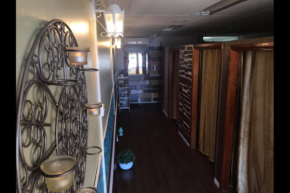 Queens Thai Massage image 3