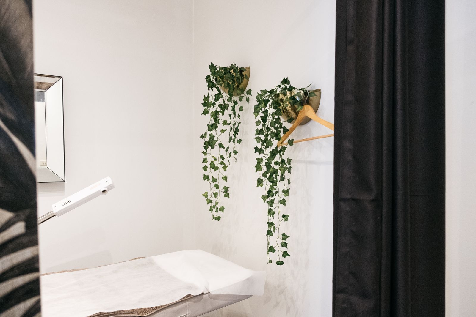 Zoma Beauty & Makeover Lounge image 6