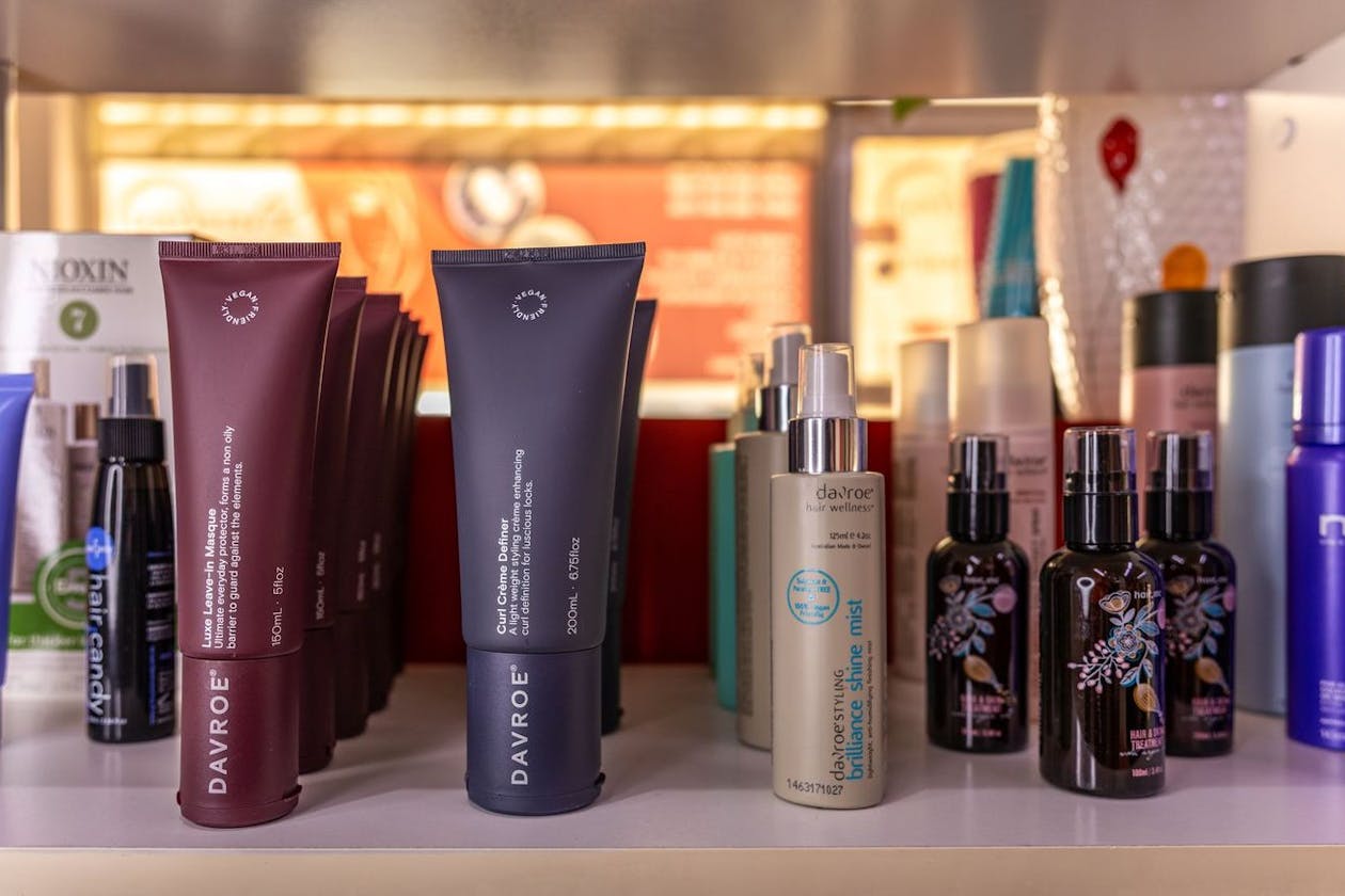 Dazzling Hair and Beauty image 15