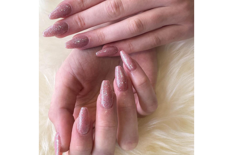 Seven Salon image 20