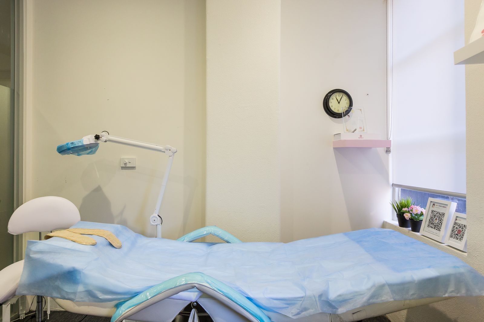 V&Co Beauty Clinic image 4