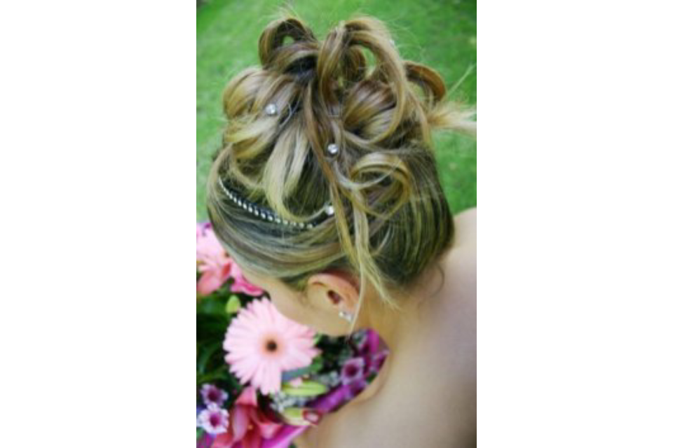 Janet’s Complete Hair & Beauty image 2