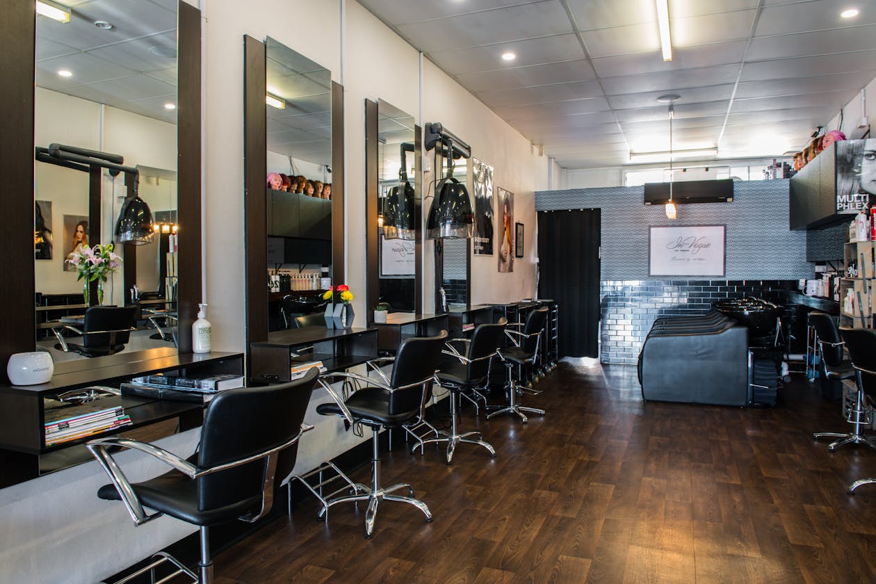 Invogue Hair Designers image 2