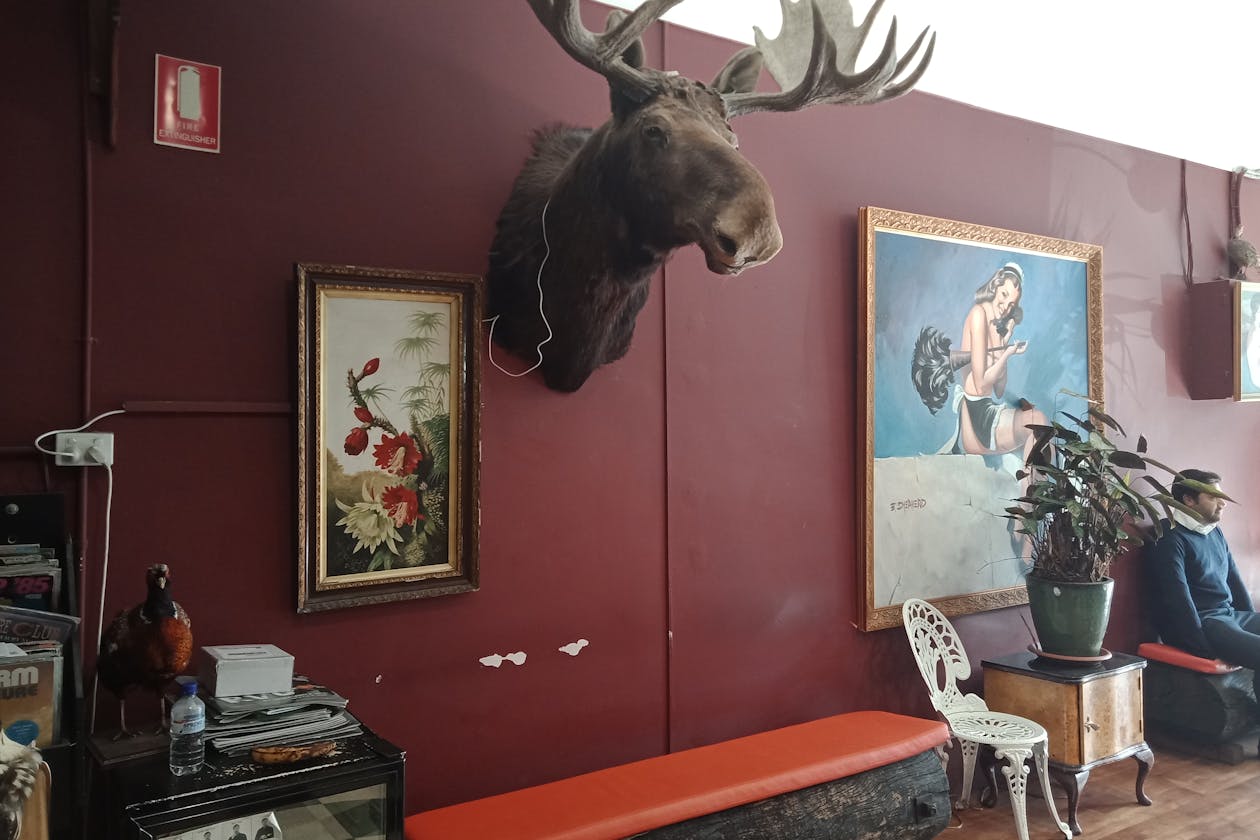 Dr Follicles Barber Shop - Fitzroy image 2