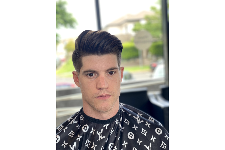 Leo Barber Shop image 17