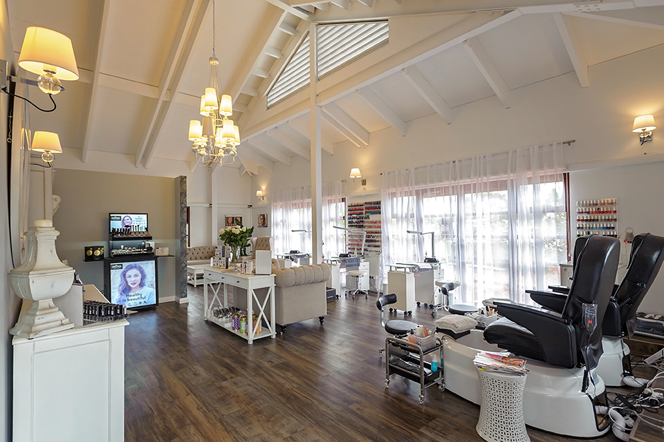 Belledonne Beauty Boutique image 2