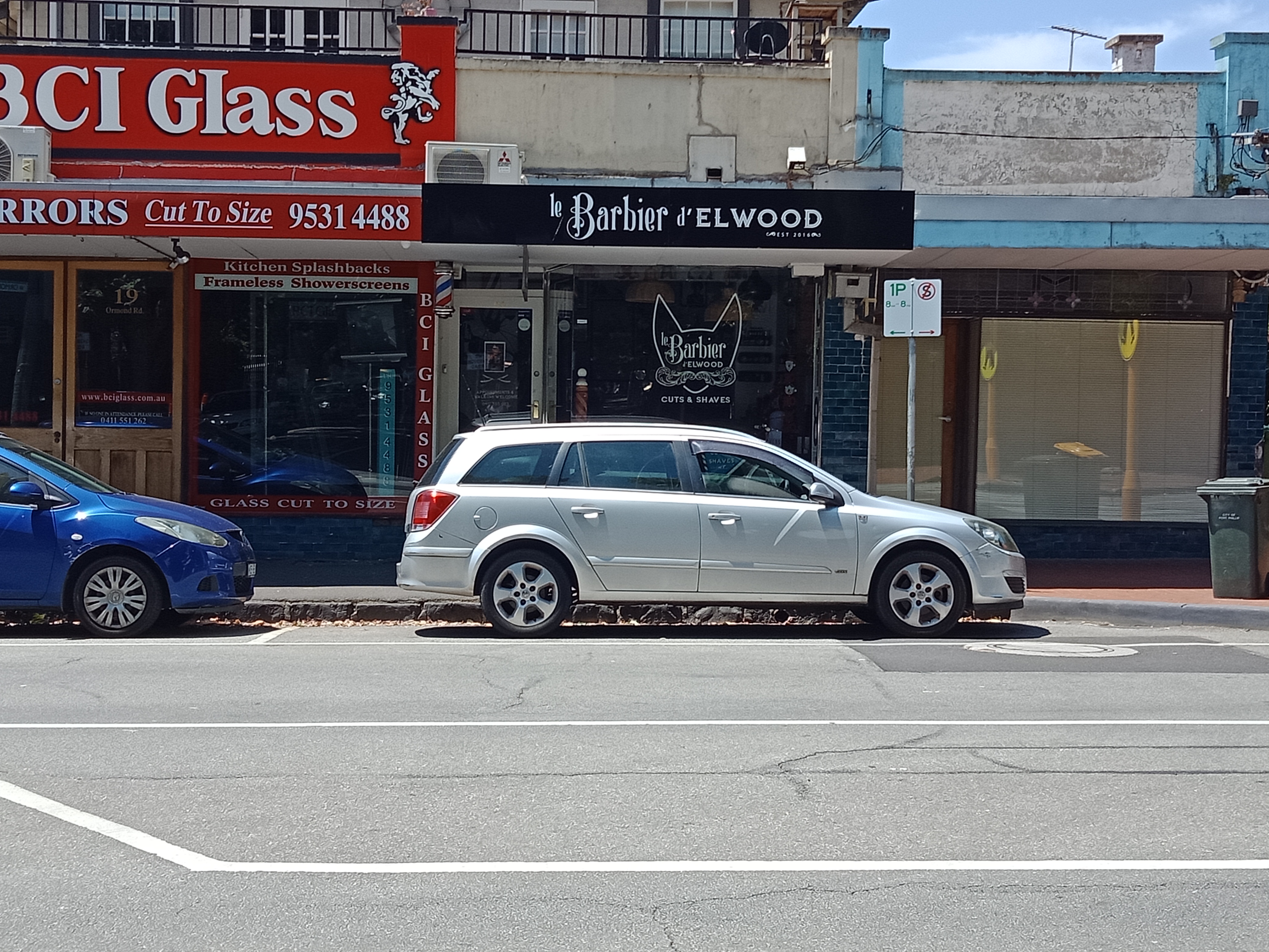 Le Barbier d'Elwood image 3