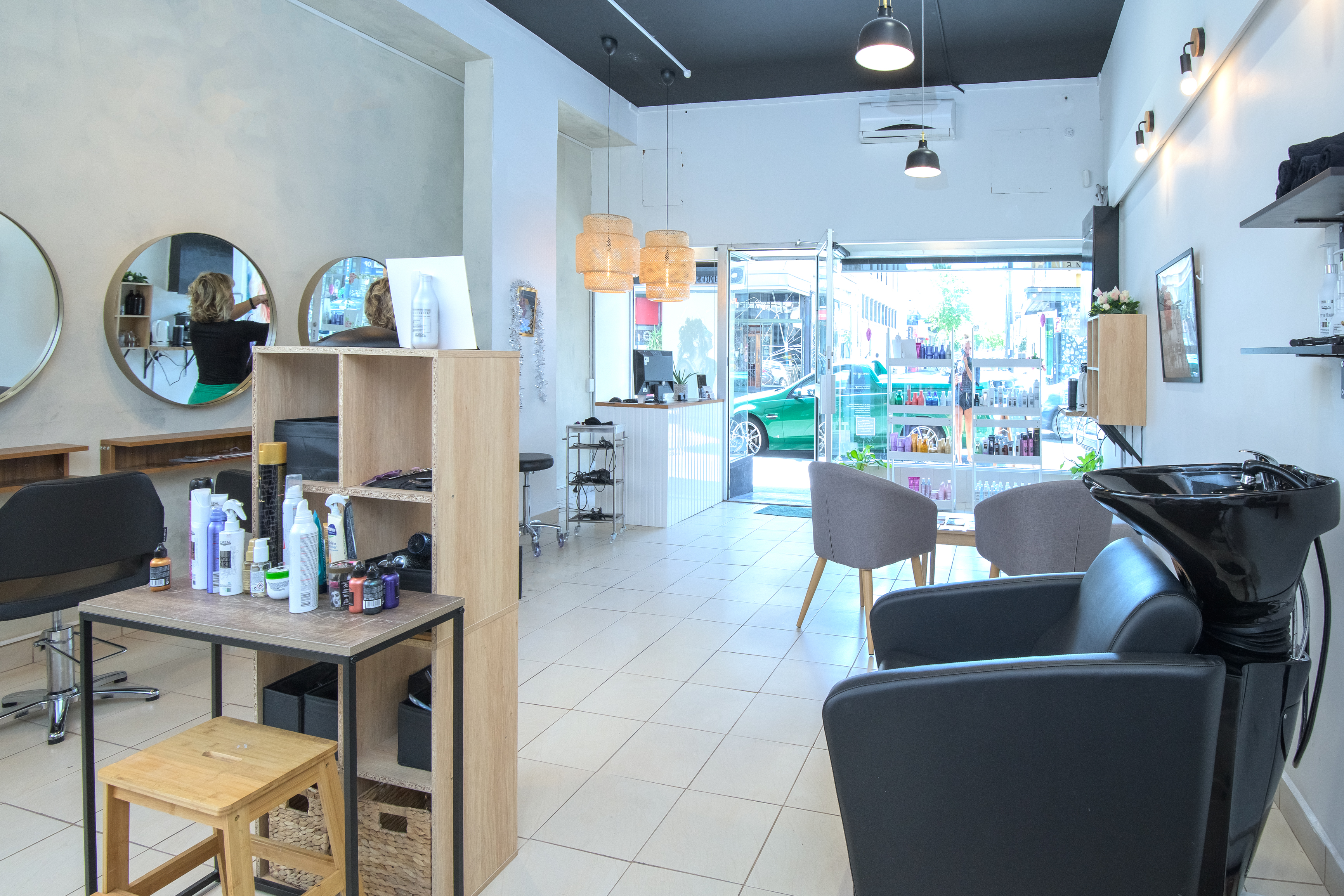 Alexa Delsa Le Petit Salon and Make up image 11