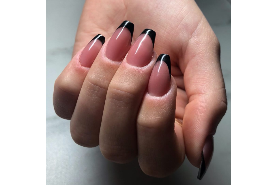 Seven Salon image 19