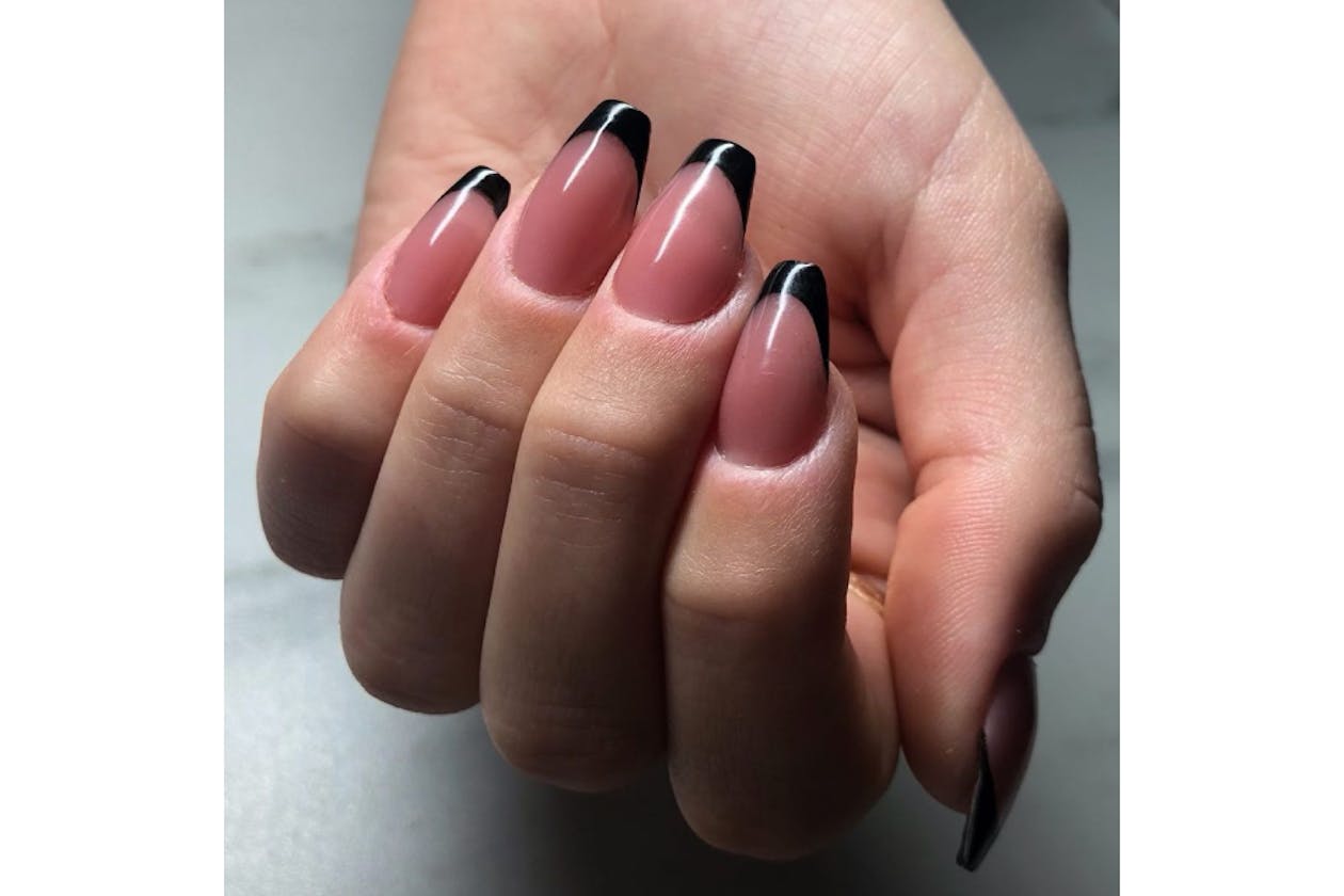 Seven Salon image 19