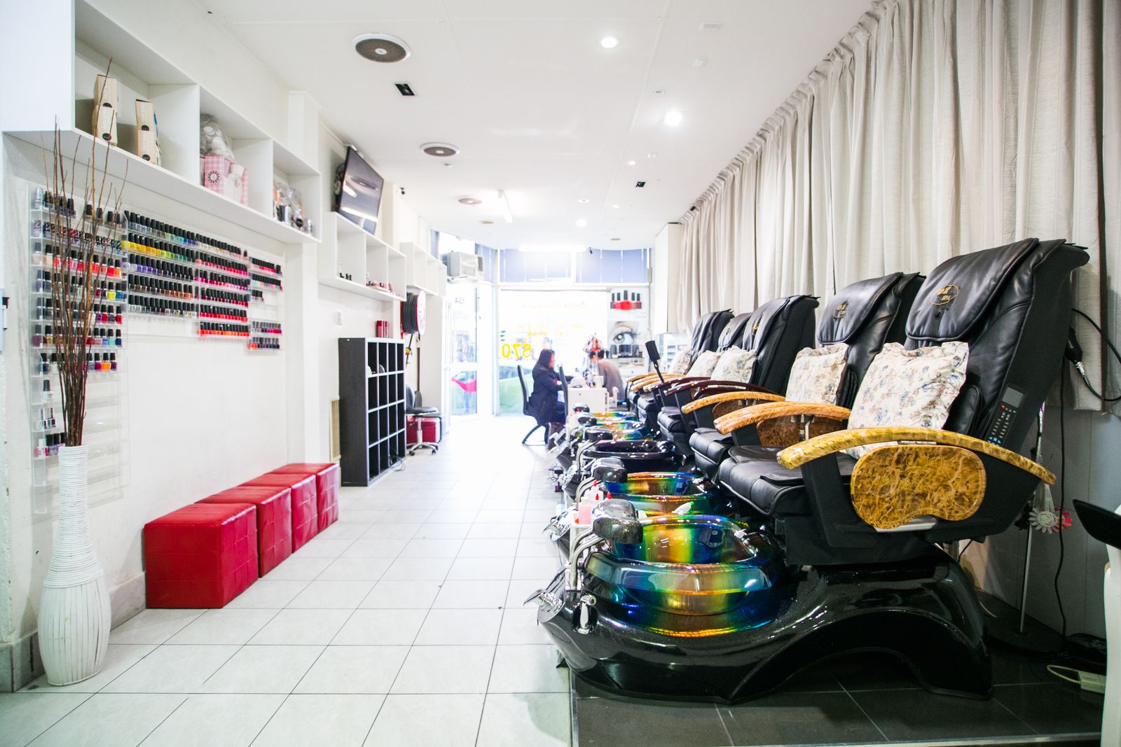 Modern Nails Brunswick image 3