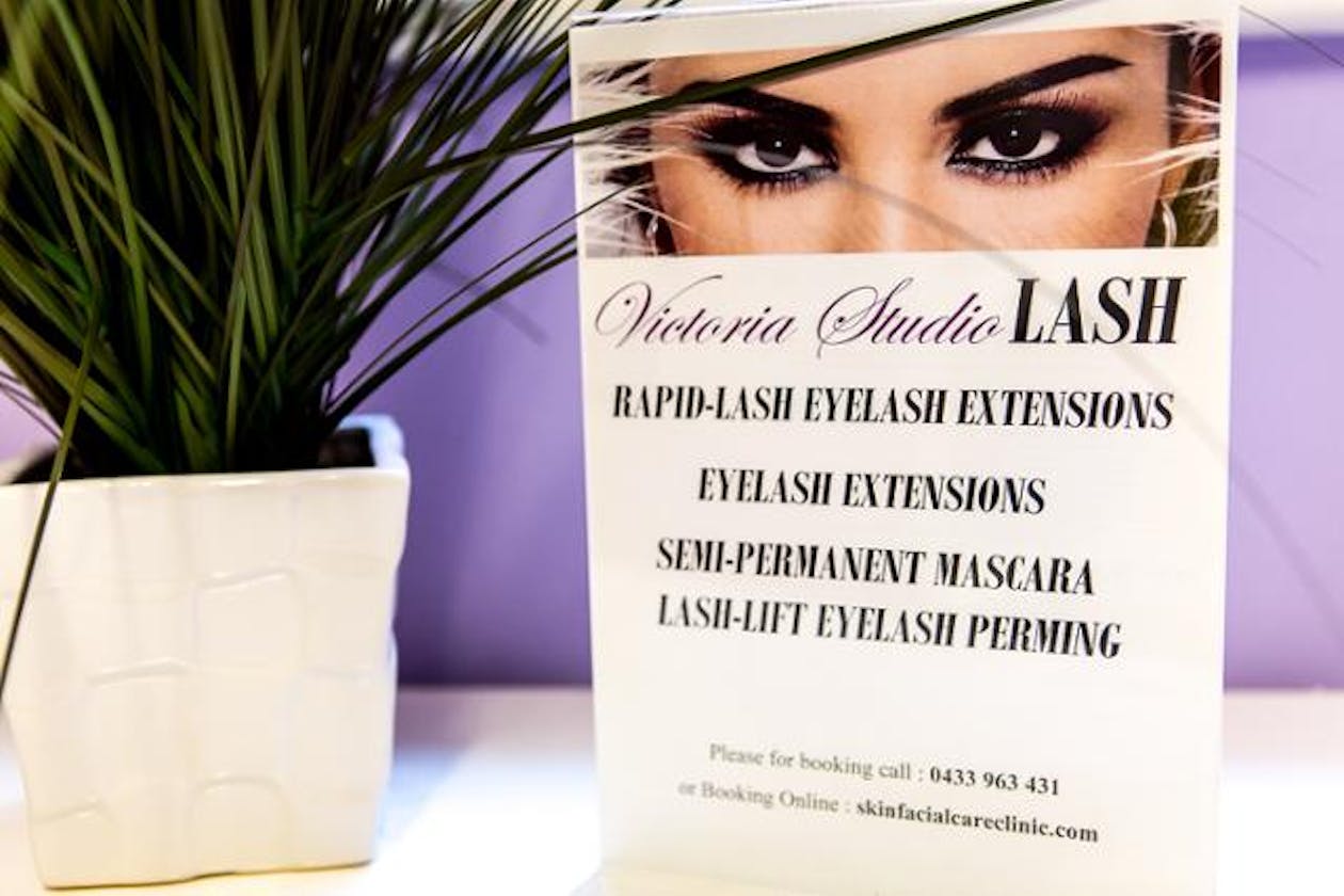 Cosmetic Tattooist and Eyelash Extension in Roksolana Skin Clinic image 6