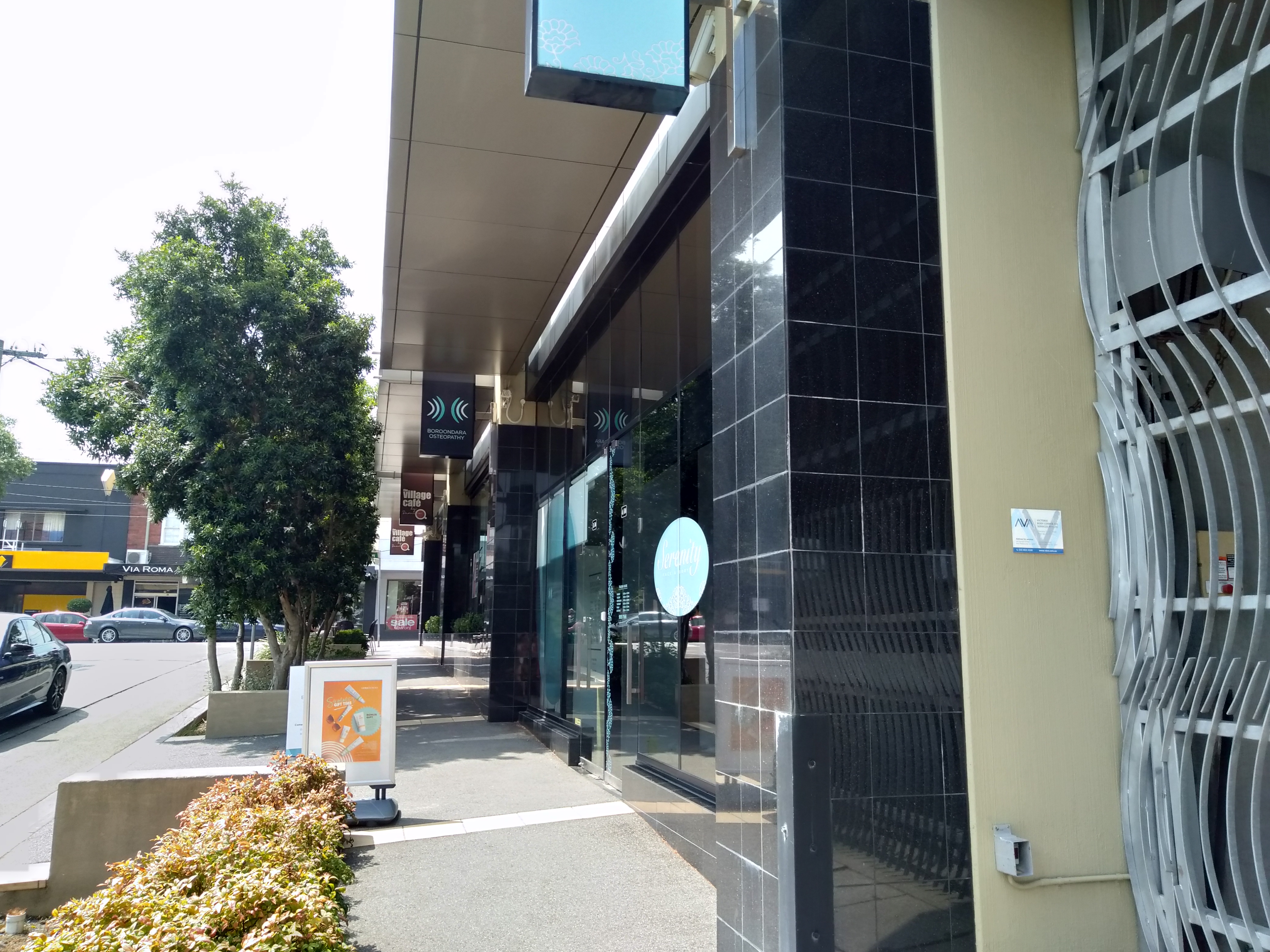 Serenity Face & Body image 3