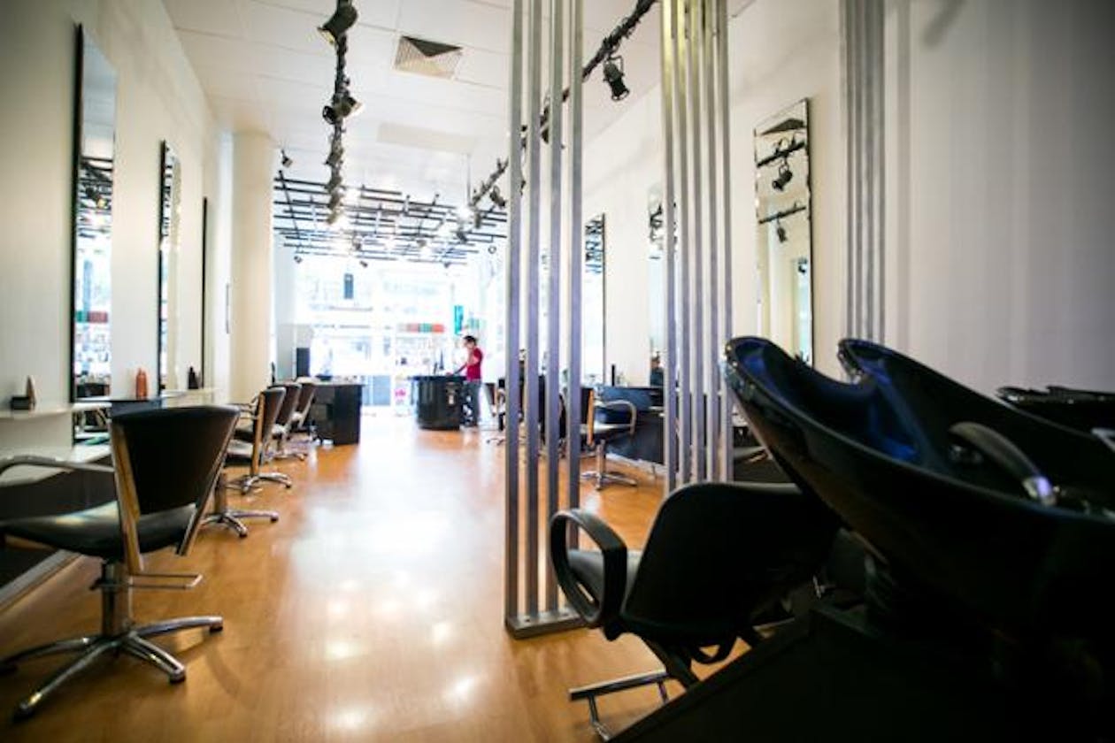 Emmanuel Ammo Hairdressing image 6