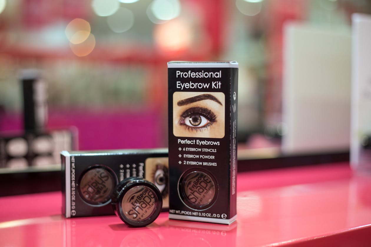 Eyebrow Shape Threading & Waxing - Rundle Mall CX image 8