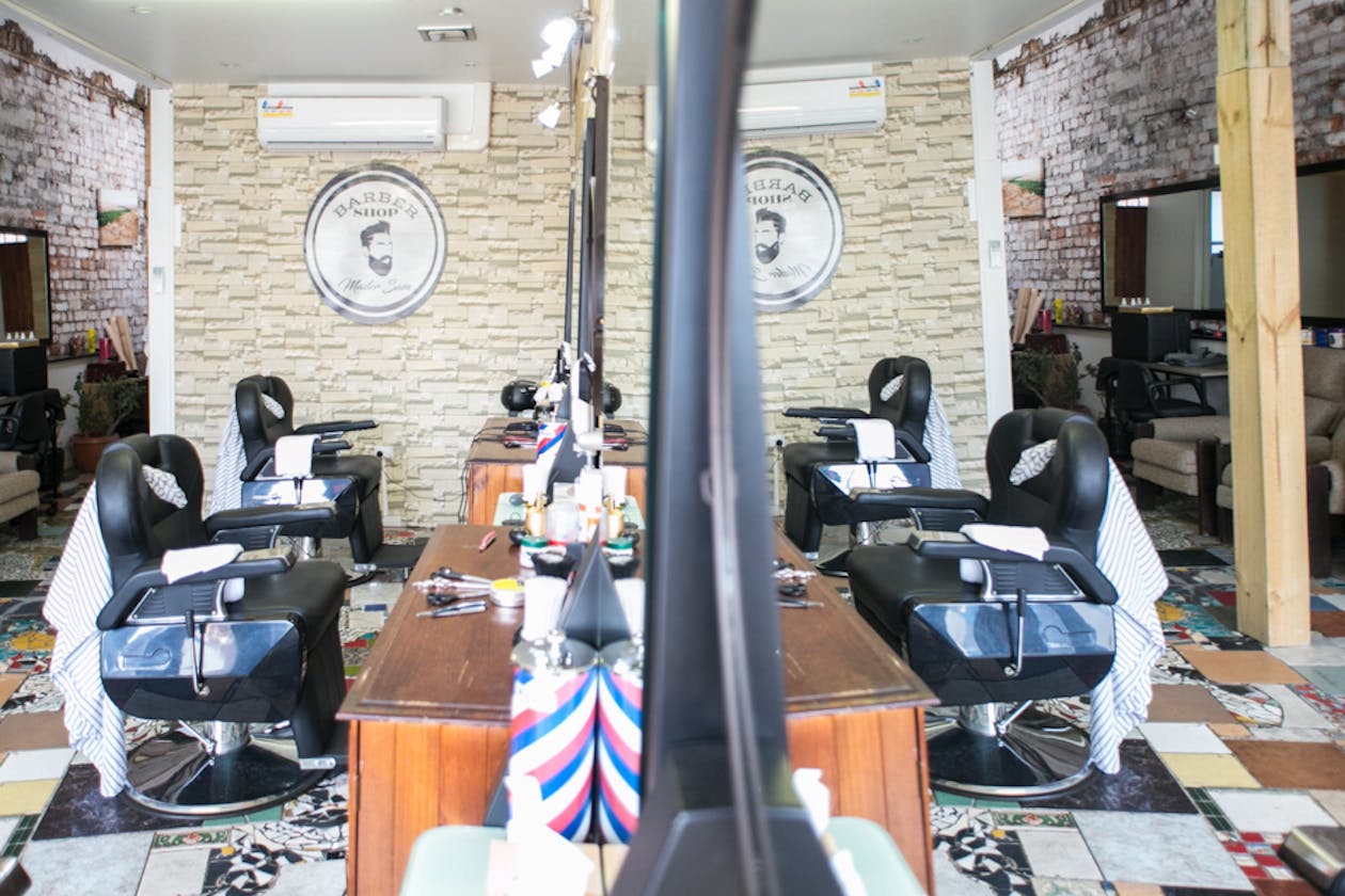 Master Sam Barber Shop