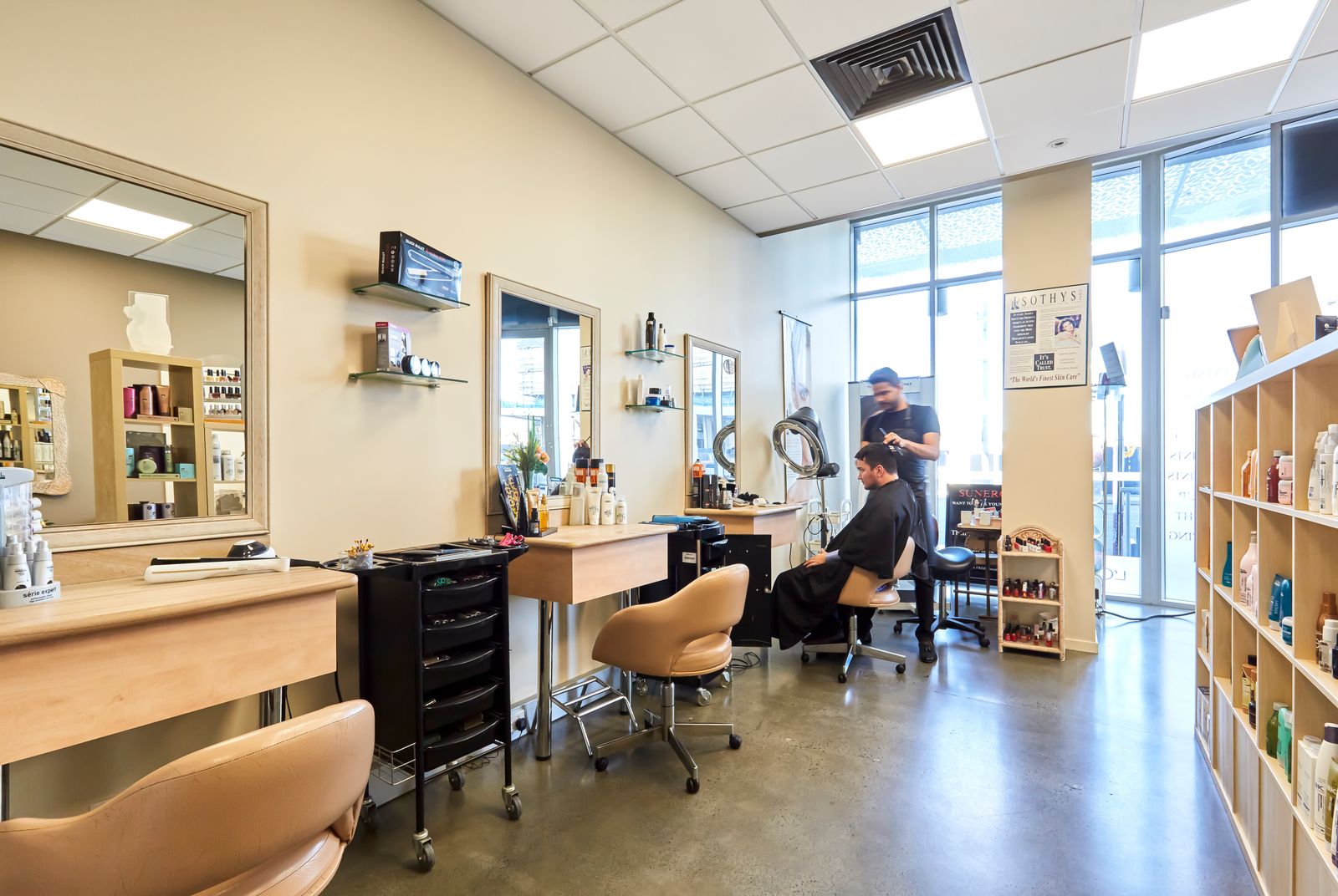 Sunero Hair and Beauty Centre image 8