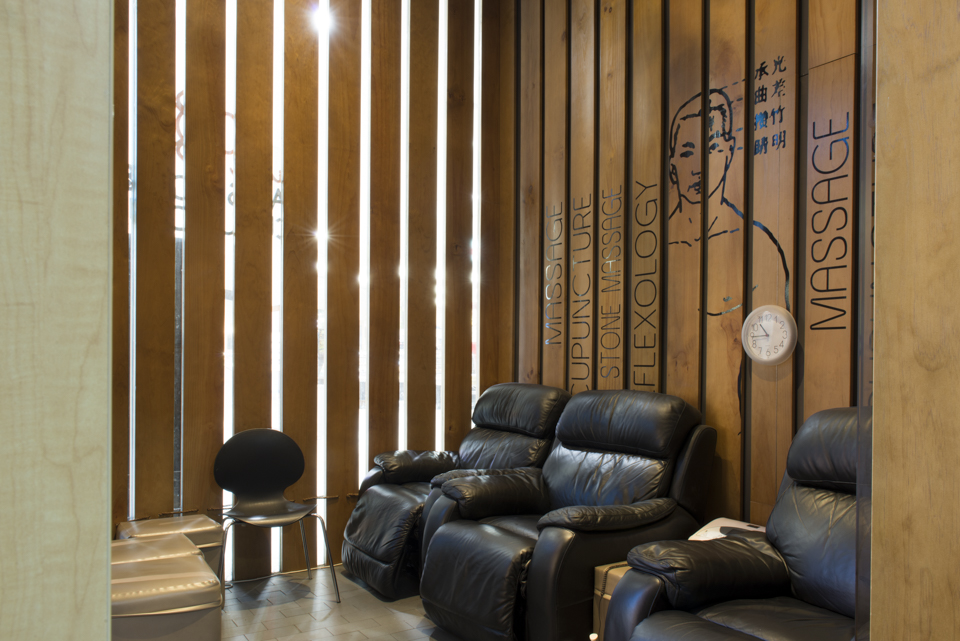 Holistic Massage & Acupuncture image 2