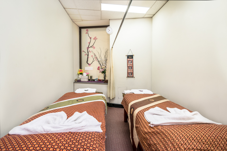 Lux Thai Massage image 4