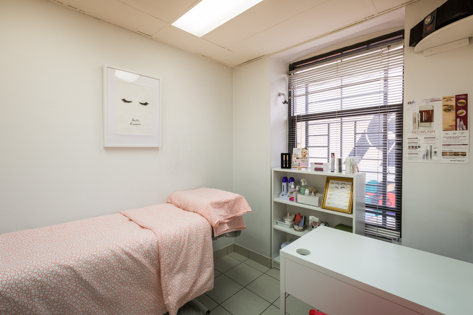 Lashes by April image 2