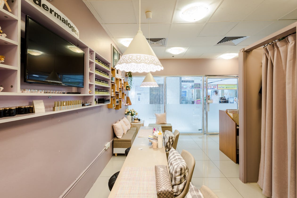 La Vie Beauty Studio image 2