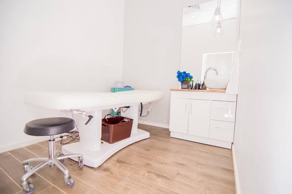 Bonjour Beauty Salon image 4