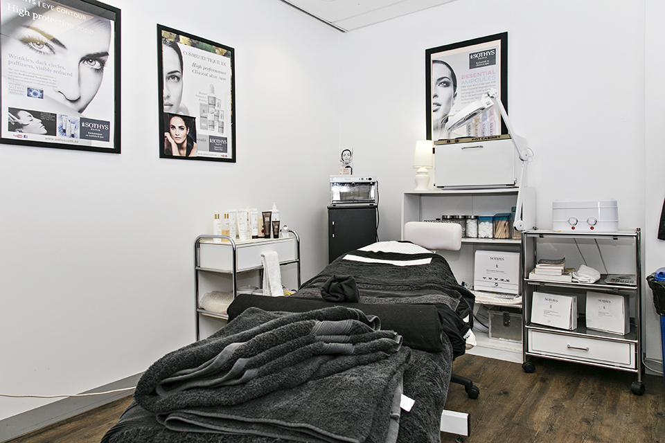 Moptops Hair and Beauty image 7