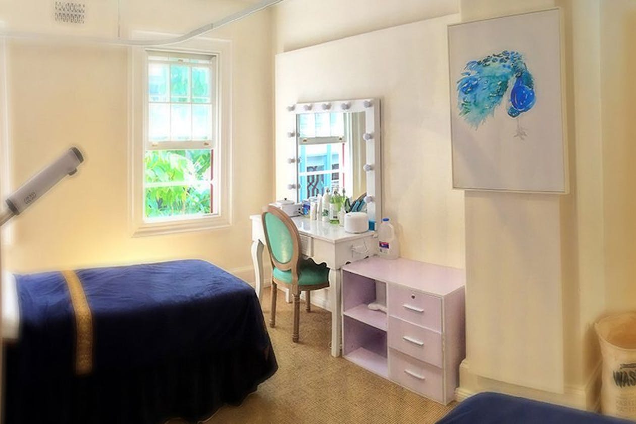 Peacock by Grain De Beaute image 3