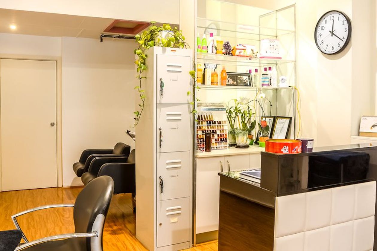 J&S Hair Salon image 4