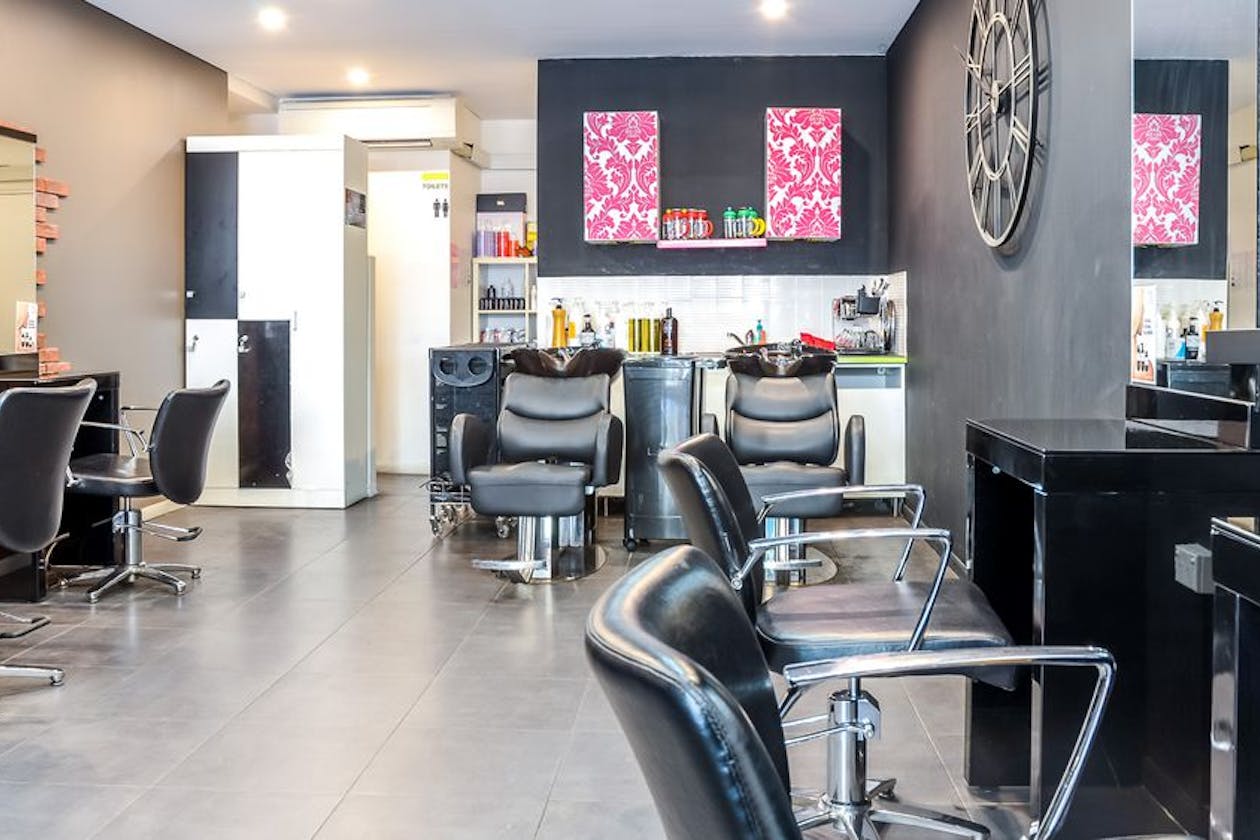 Jal Hairdresser image 2