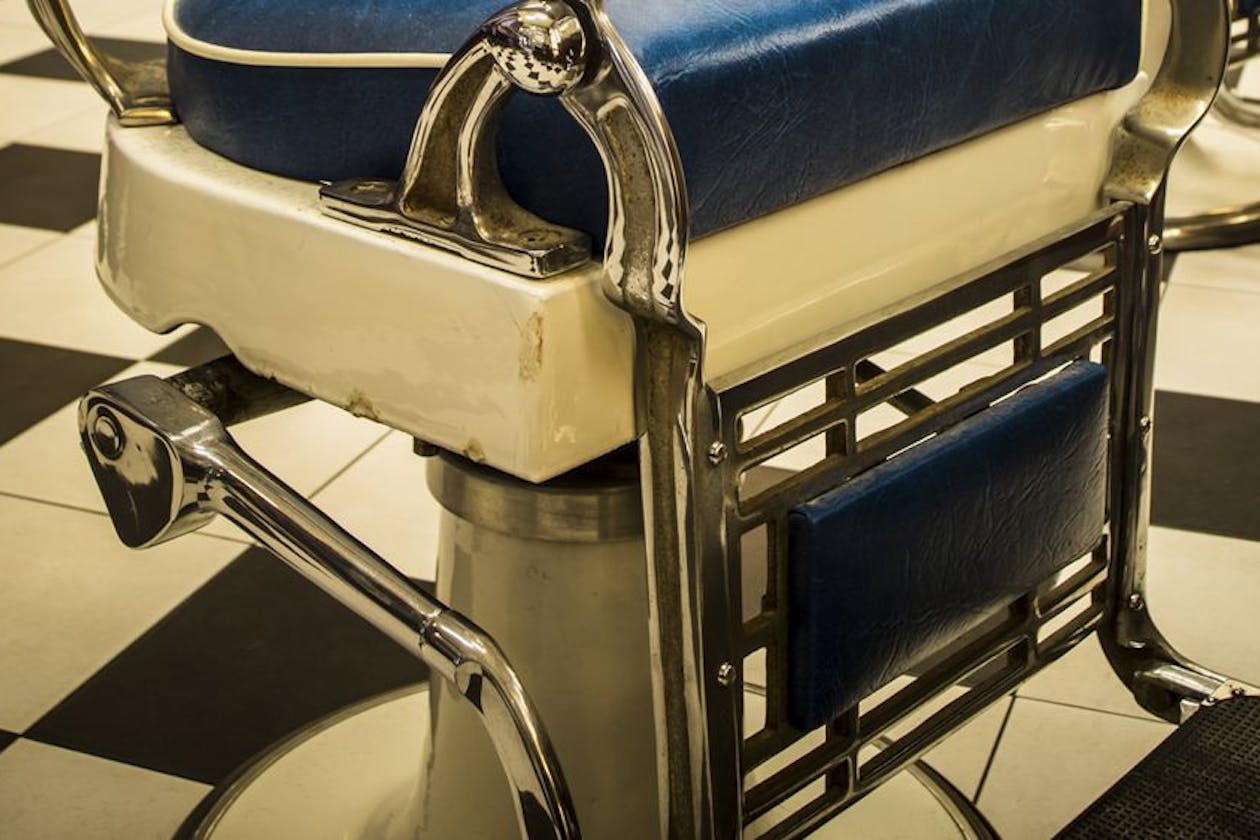 Grand Royal Barbers CBD image 3