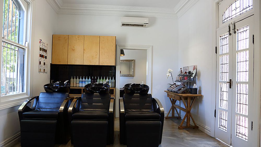 Eloura Lifestyle Salon & Spa image 10
