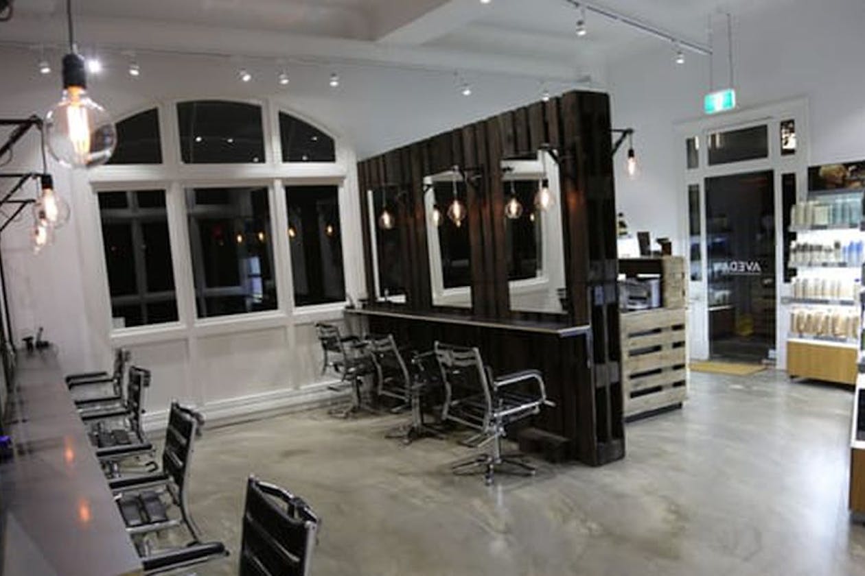 Eloura Lifestyle Salon & Spa image 7