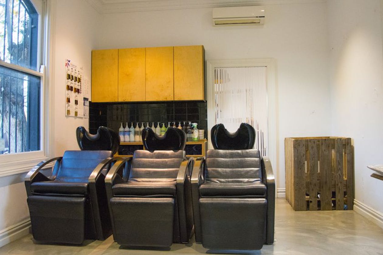 Eloura Lifestyle Salon & Spa image 11