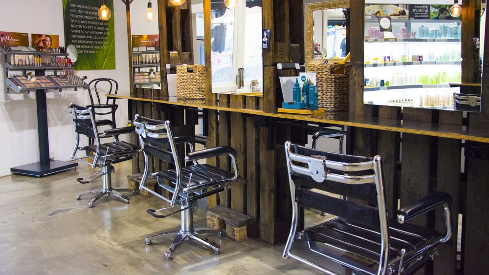 Eloura Lifestyle Salon & Spa image 4