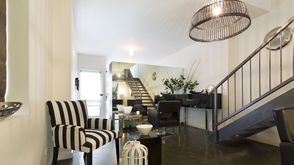 Marc One Salon image 3