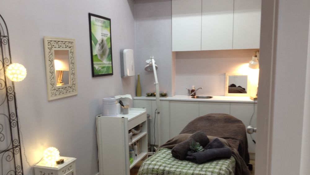 Facialist On Darling image 4