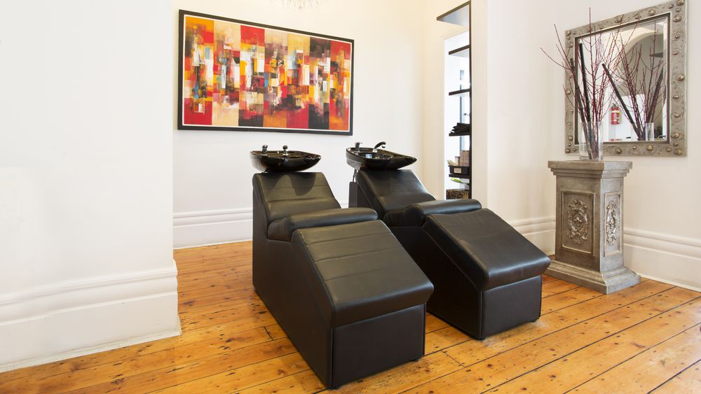 Embody Salon image 2