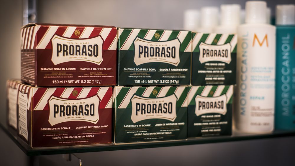 Grand Royal Barbers Surry Hills image 3