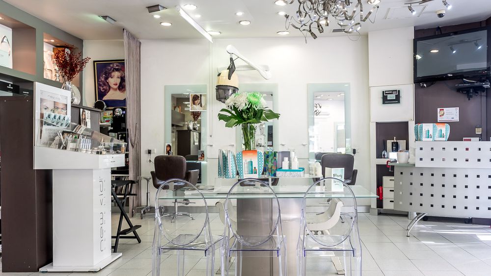 Helen's Hair Concepts image 2