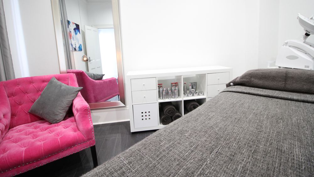 Queen Street Beauty and Hair image 3