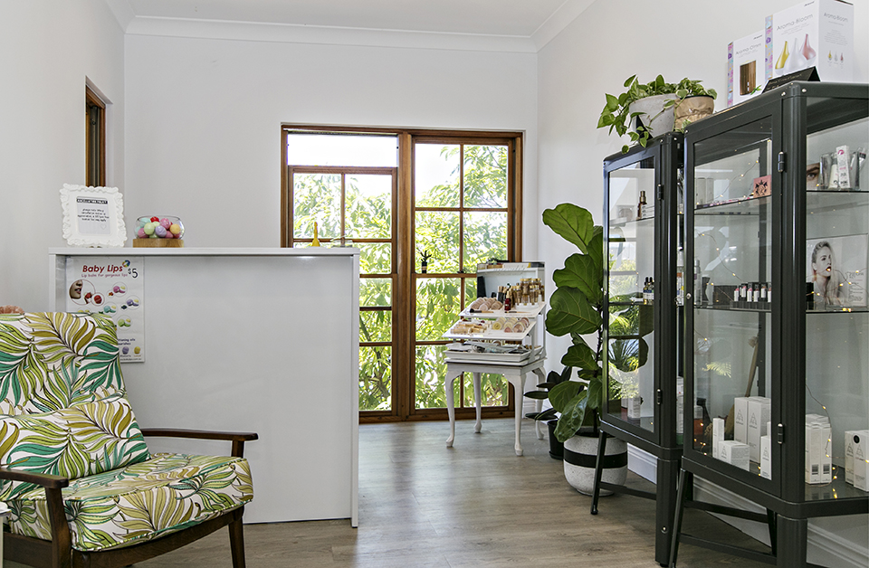 Paradise Beauty On Sovereign image 2