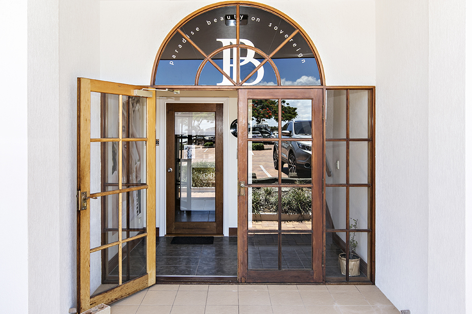 Paradise Beauty On Sovereign image 18