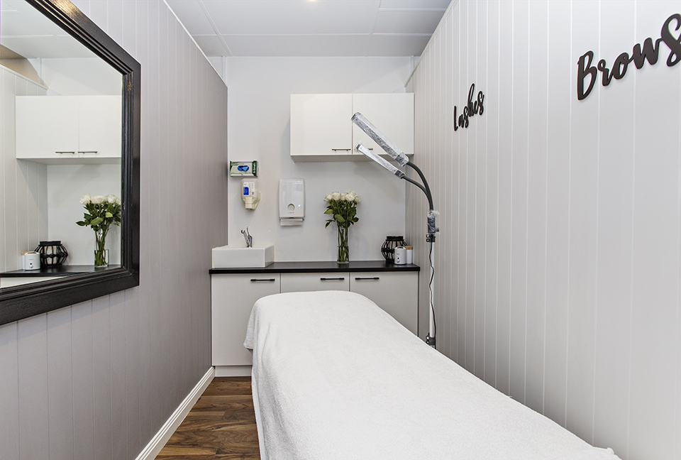 Lash & Brow Exclusive image 9