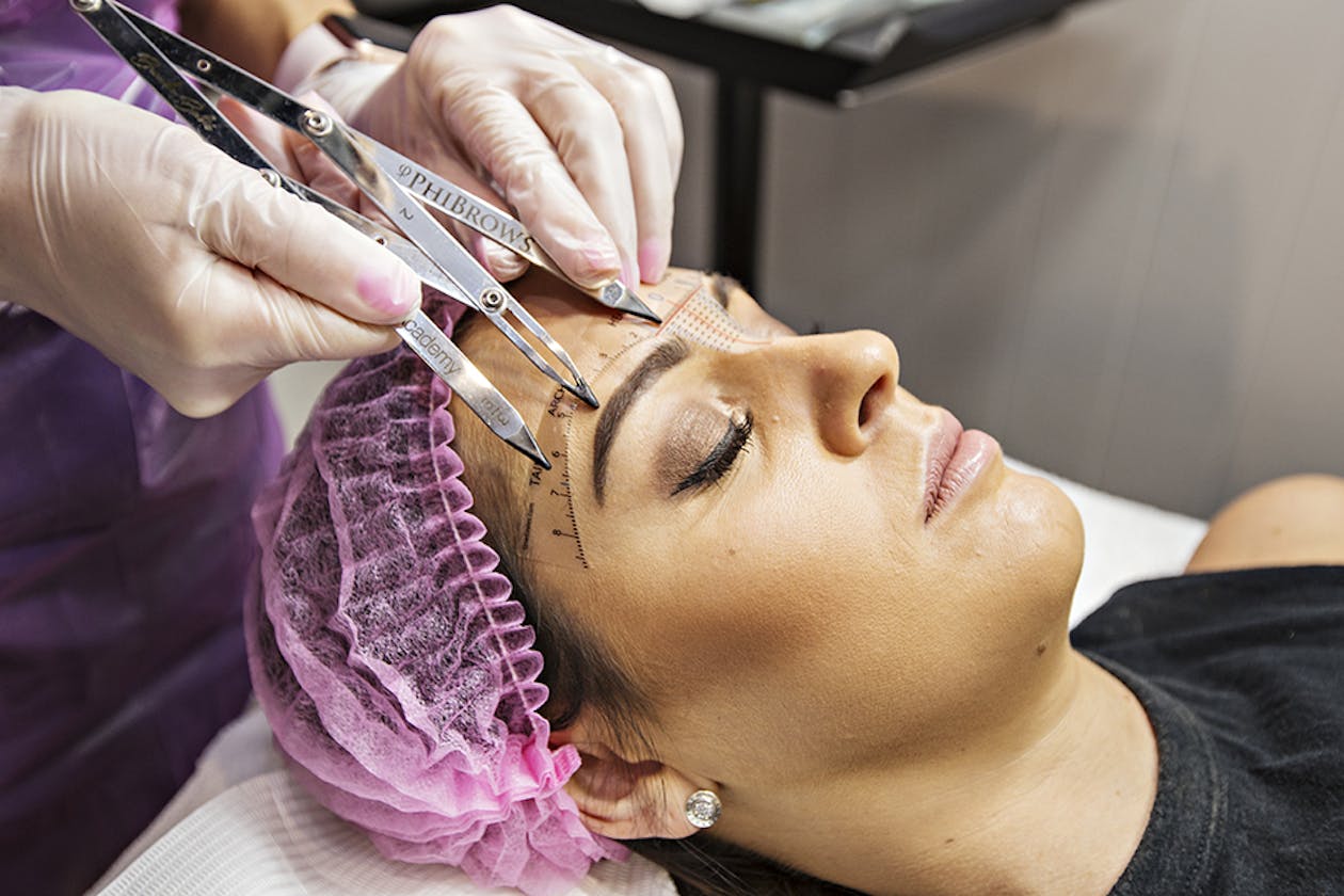 Lash & Brow Exclusive image 11