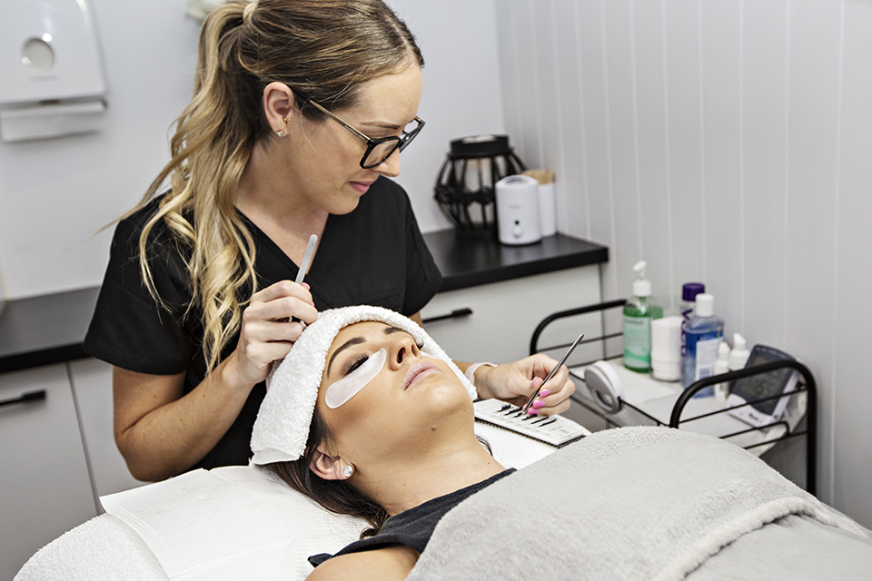 Lash & Brow Exclusive image 4