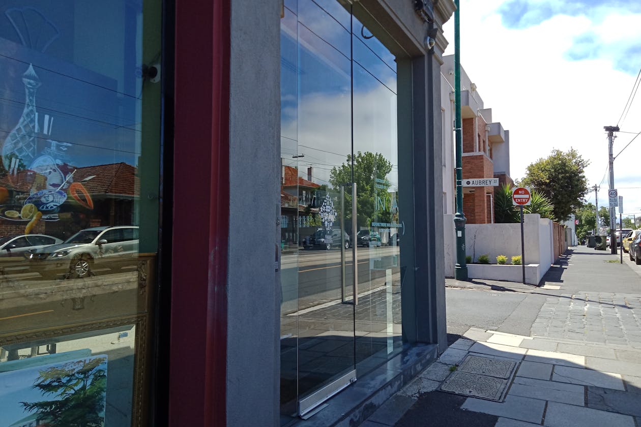 Frankel Salon image 2